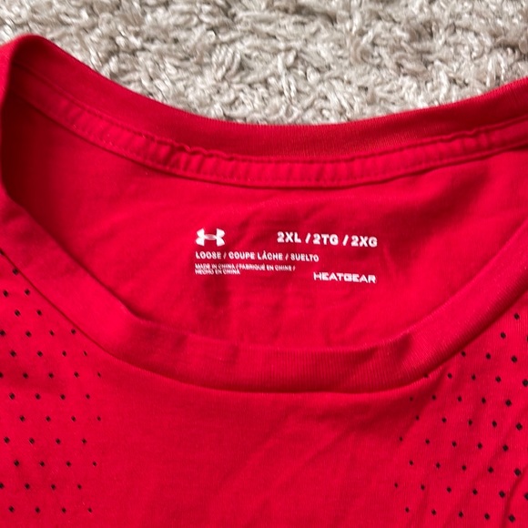 EUC Under Armour Red/Black Steph Curry SC HeatGear T-Shirt 1322799 Size 2XL - Picture 3 of 8